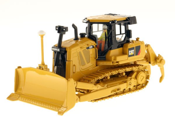 DieCast Masters 85224 1:50 Caterpillar D7E High Line Tractor Dozer Vehicle