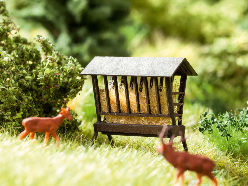 Noch 14343 HO Covered Deer Feeding Trough Kit (2)