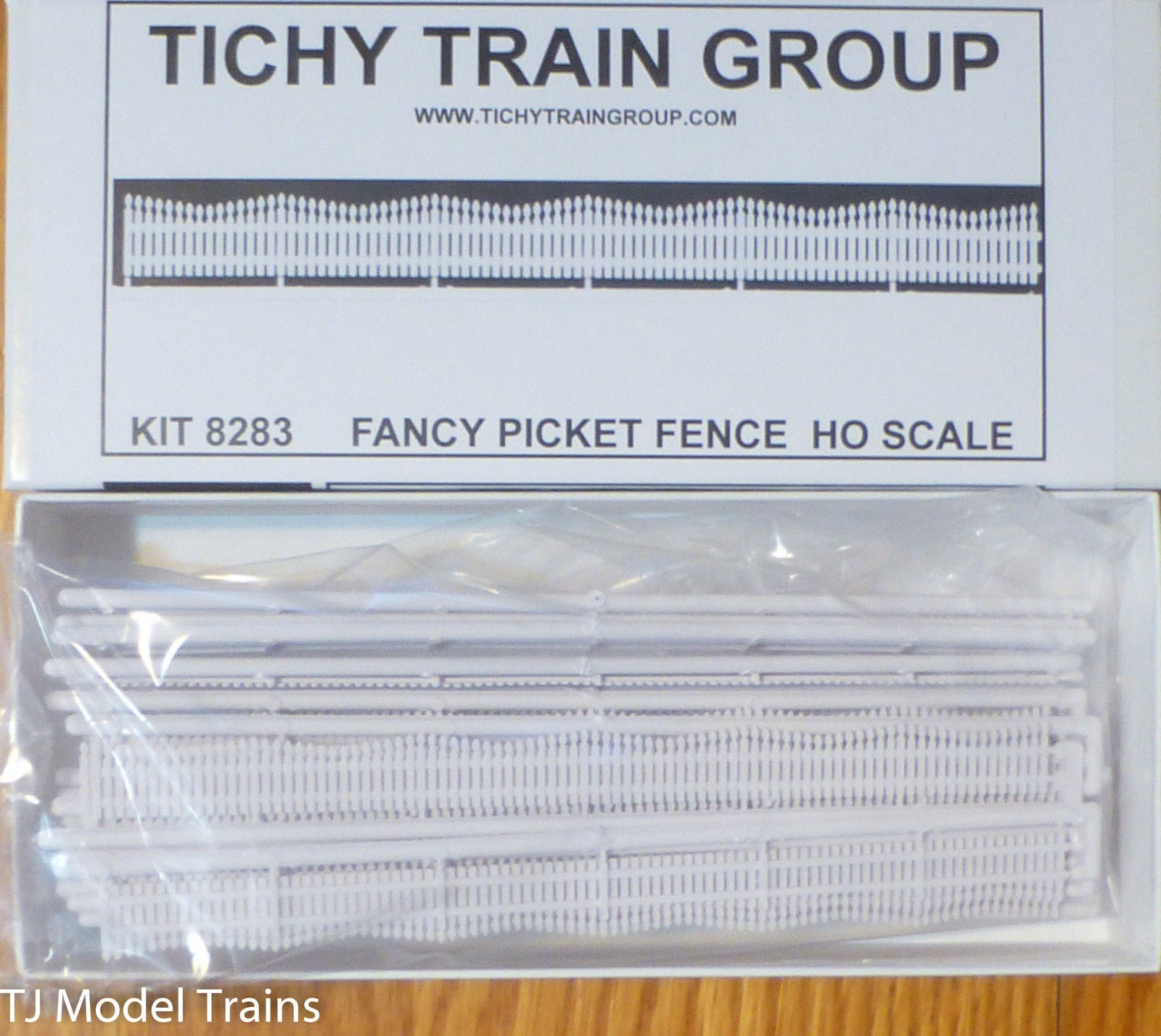 Tichy 8283 HO 4' Fancy Picket Fence (Pack of 20)