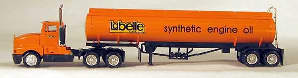 Con-Cor 0004-001054 HO Labelle Tractor with Oil Tank Trailer
