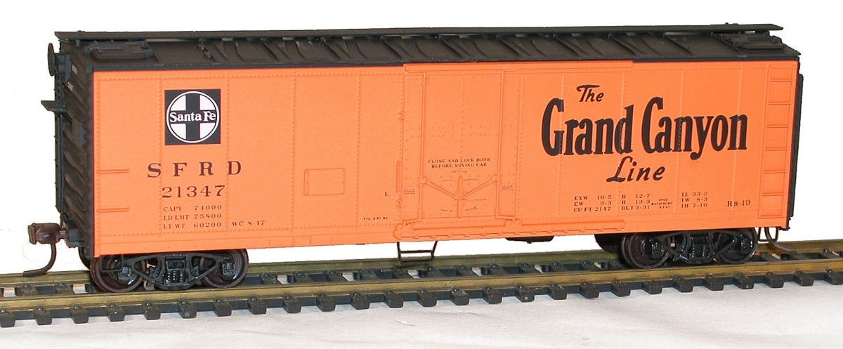 Accurail 8521 HO Santa Fe Grand Canyon Line 40' Steel Reefer with Plug Door Kit