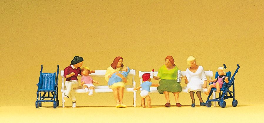 Preiser 10522 HO Seated Women & Baby Carriages Figures w/Benches (Set of 7)