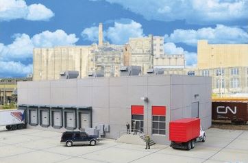 Walthers 933-4067 HO Modern Concrete Warehouse Kit