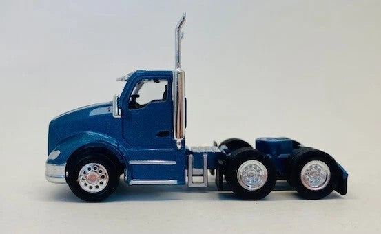 Herpa 410682 HO Blue Kenworth T680 3-Axle Day-Cab Tractor Only (Pack of 2)