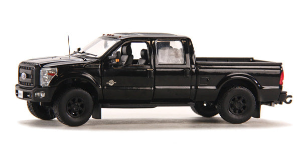 Sword 1200-KM 1:50 Ford F250 XLT Pickup with Super Cab & 8" Bed in Black/Black