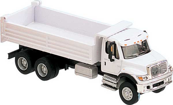 Walthers 949-11660 HO Assembled International 7600 3-Axle Heavy-Duty Dump Truck
