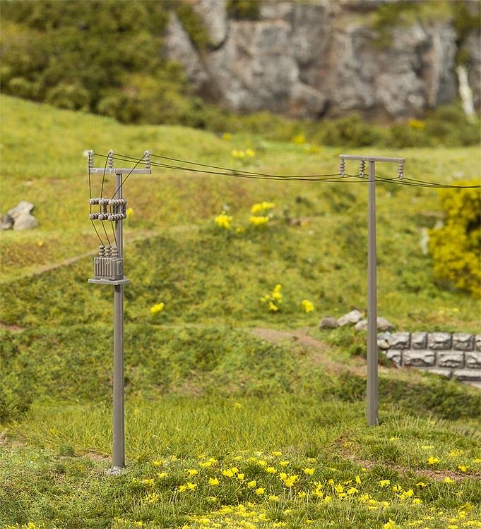 HO Scale Power Poles Plastic Kit (Pack of 4)