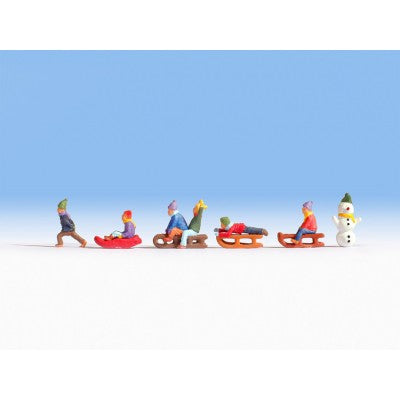 Noch 15819 HO Children In Snow with Sleds