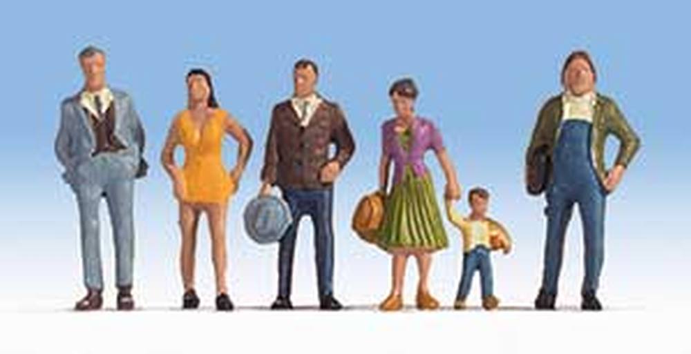 Walthers 949-6056 HO Scale Pedestrians Figures # 2 (Set of 6)