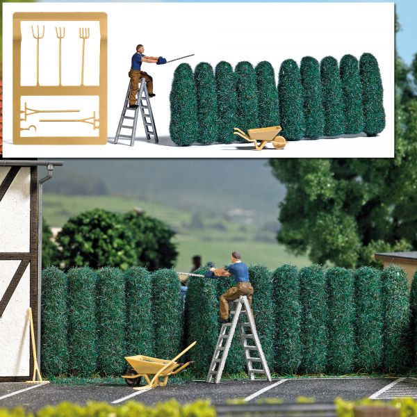 Busch 7838 HO Hedge Trimming Miniature Scene
