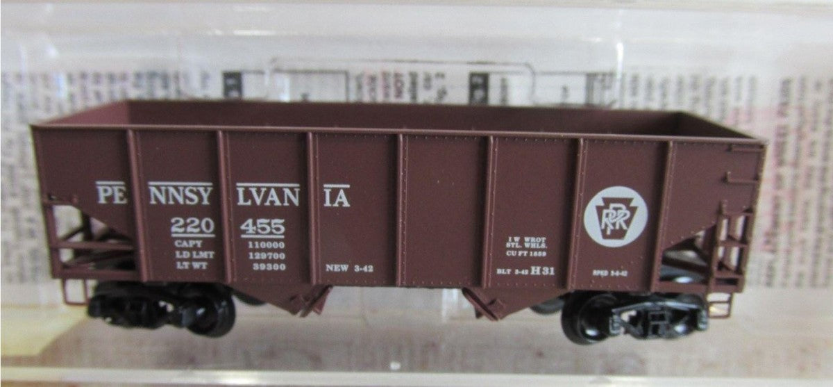 Micro-Trains 05600060 N Pennsylvania 33' Twin Bay Rib Side Hopper #220455 LN/Box