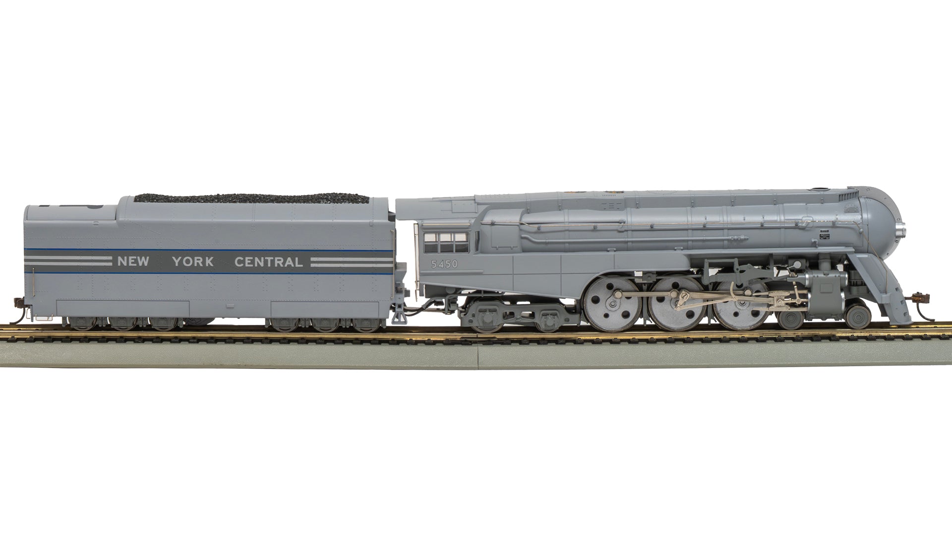 Bachmann 56603 HO NYC Dreyfuss Streamlined Hudson Steam Locomotive #5450