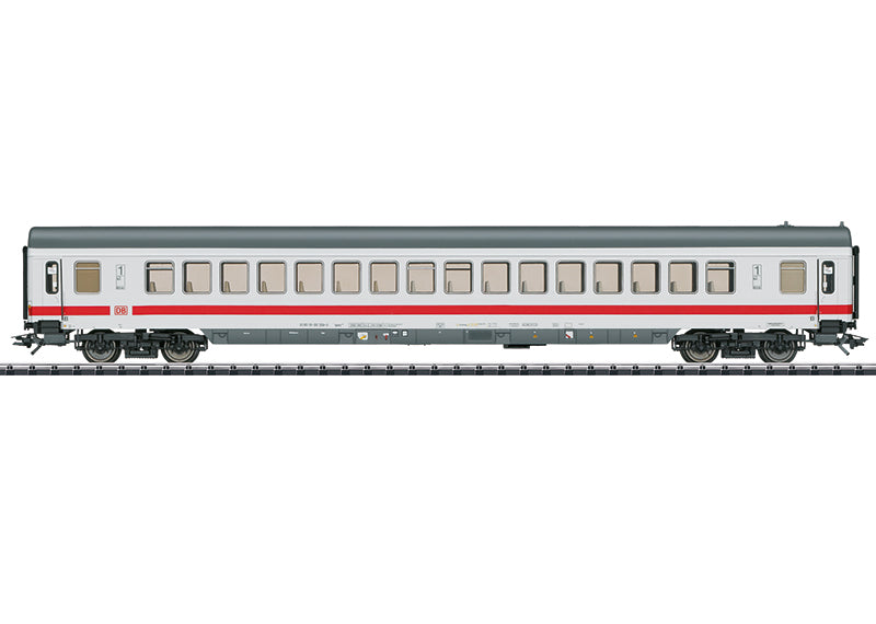 Trix 23775 HO German Railway Company Type Apmz 125.3 Open Seating Car
