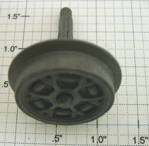 Lionel 8379-30 Fire Car Geared Wheel & Swaged Axle