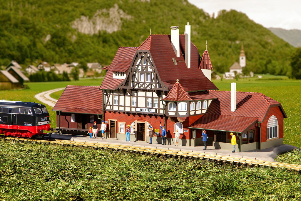 Piko 65000 G Neuffen Station Building Kit