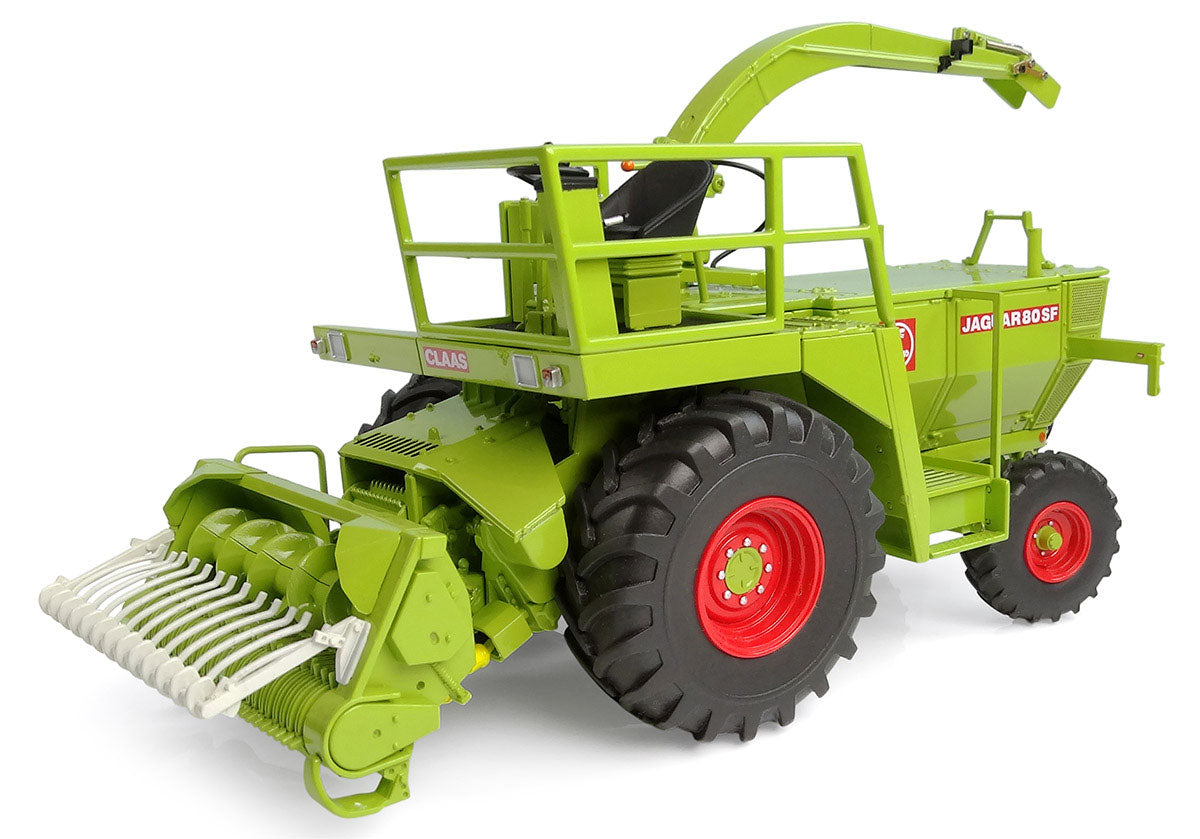 Universal Hobbies 6772 1:32 Claas Jaguar SF 80 Forage Harvester with Pick-up