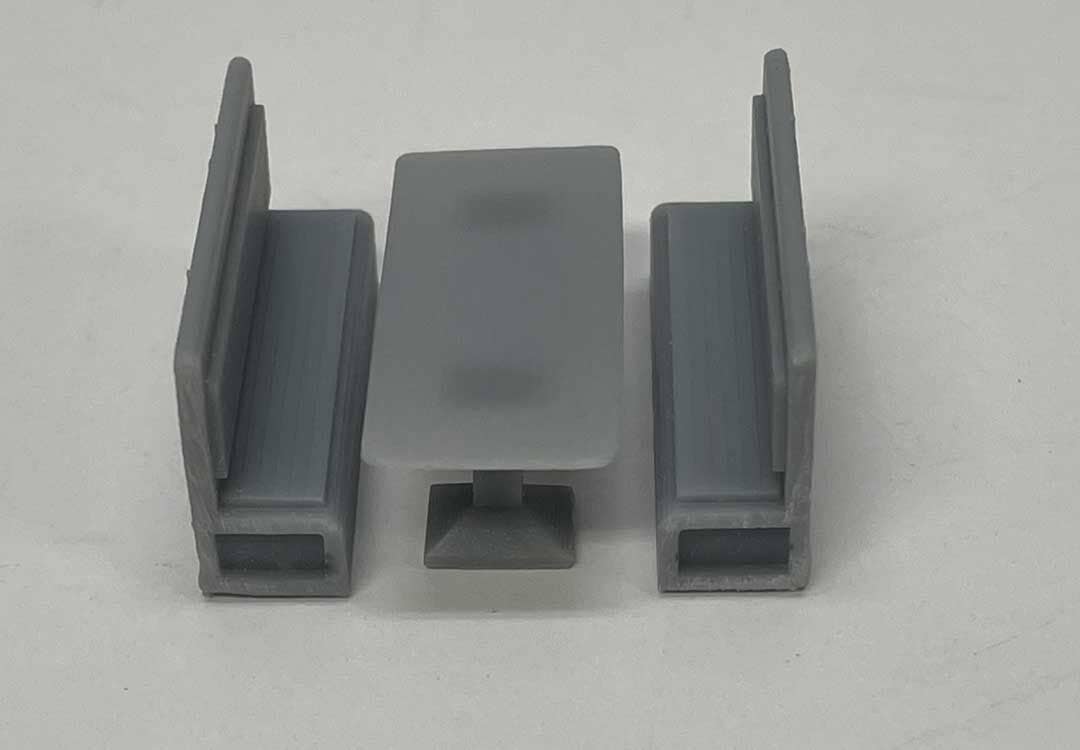 Phoenix Precision Models 31643 HO Unpainted 6' Booth with Table (Set of 2)