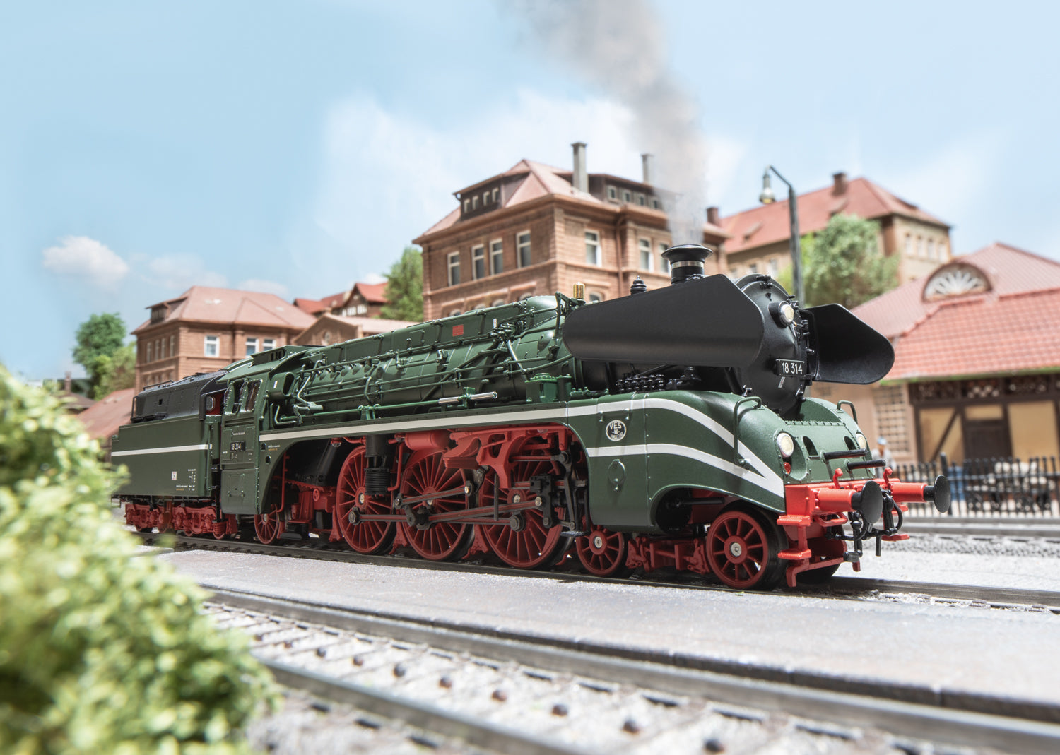 Marklin 39029 HO GDR Class 18.3 Steam Locomotive #18 314