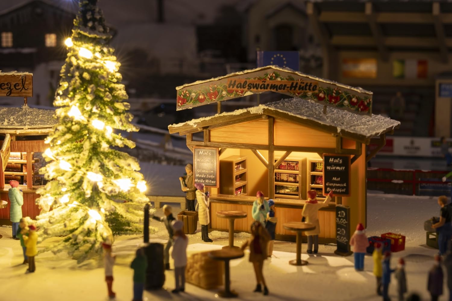 Faller 134006 HO 2 Christmas Market Stalls with Illuminated Christmas Tree Kit