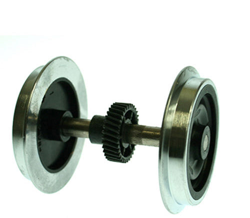 Marklin E132024 Wheelset with Gear Wheel on Axle