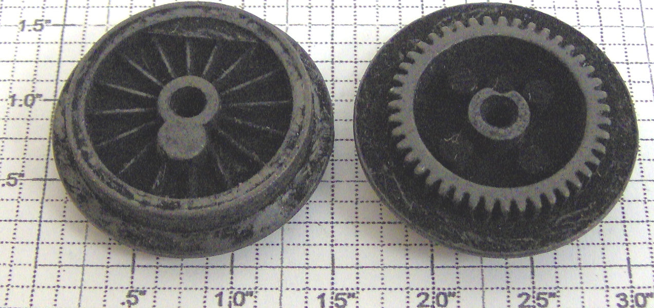 Lionel 8240-124 Geared End Wheel
