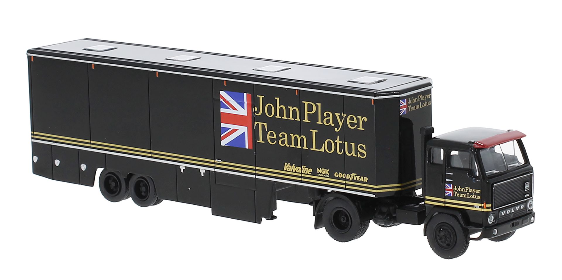 Brekina Automodelle 85681 HO John Player Team Lotus Volvo F89 Tractor w/ Trailer