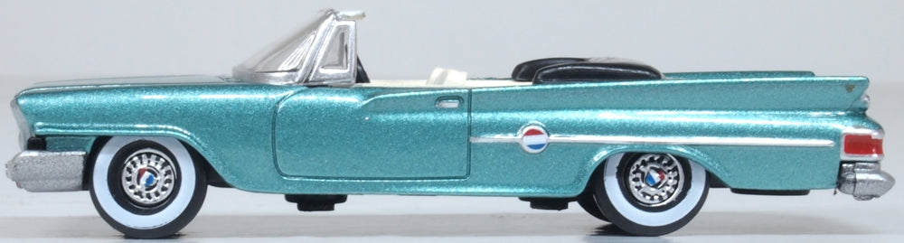 Oxford Diecast 87CC61005 1:87 1961 Chrysler 300 Convertible Diecast Model Car