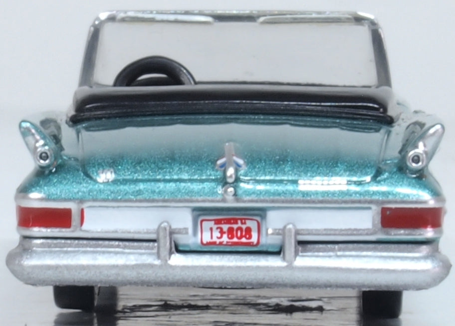 Oxford Diecast 87CC61005 1:87 1961 Chrysler 300 Convertible Diecast Model Car
