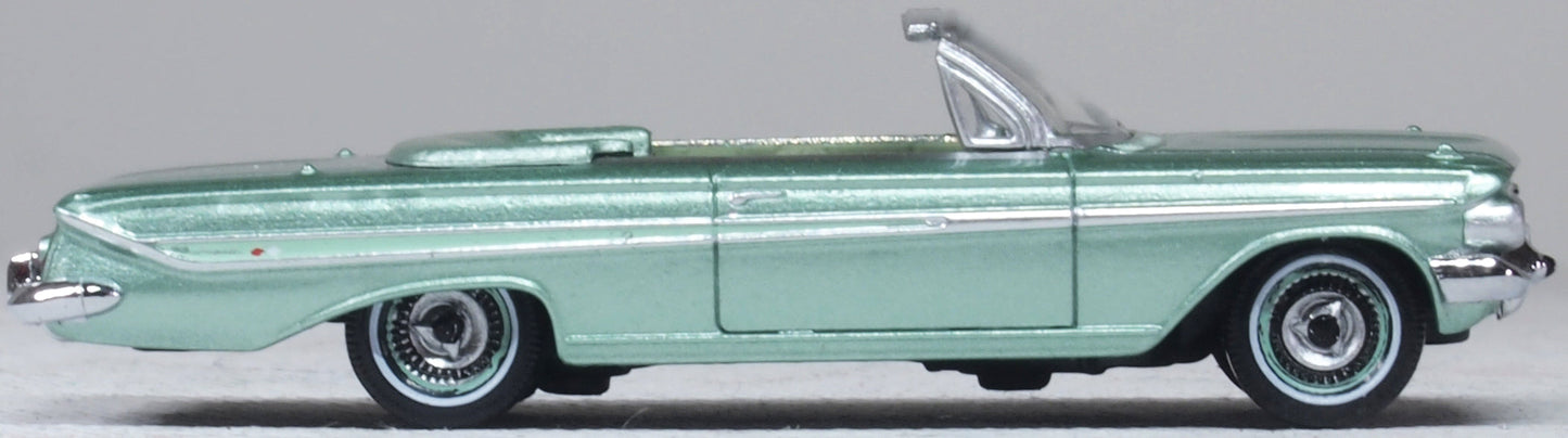 Oxford Diecast 87CI61007 1:87 1961 Chevy Impala Convertible Diecast Model Car