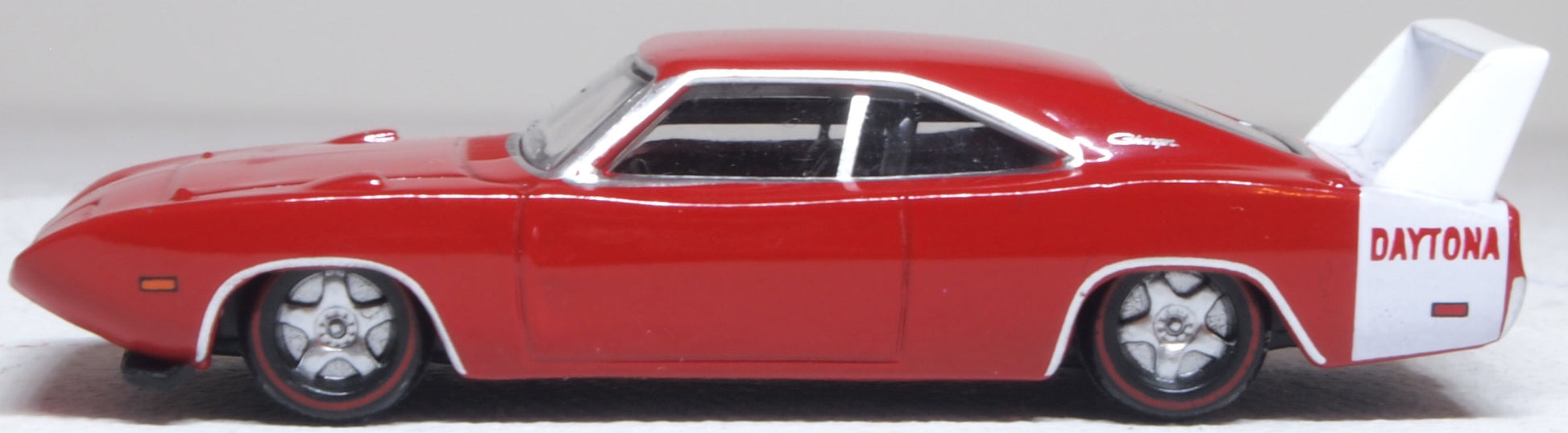 Oxford Diecast 87DD69005 1:87 1969 Dodge Charger Daytona Diecast Model Car
