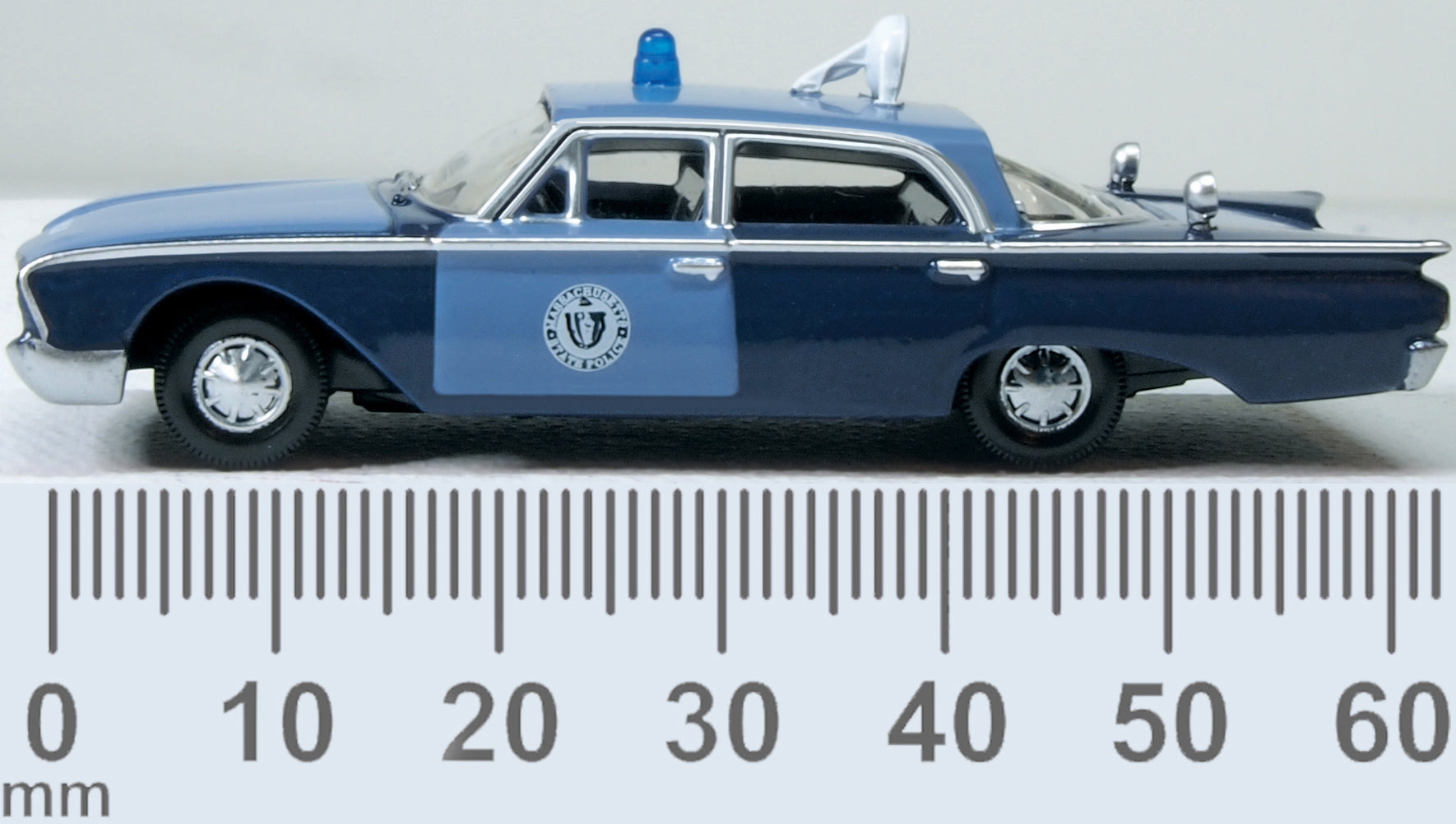Oxford Diecast 87FF60002 1:87 MSP Radar Car 1960 Ford Fairlane Sedan Diecast