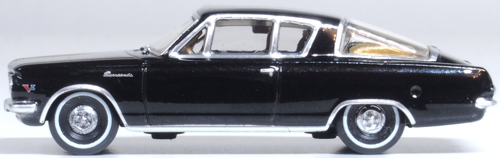 Oxford Diecast 87PB65004 1:87 1965 Plymouth Barracuda Diecast Model Car