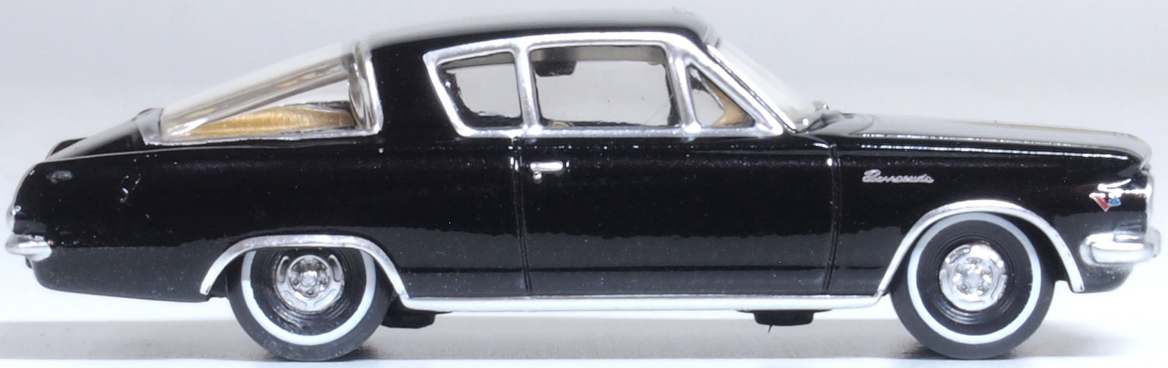 Oxford Diecast 87PB65004 1:87 1965 Plymouth Barracuda Diecast Model Car