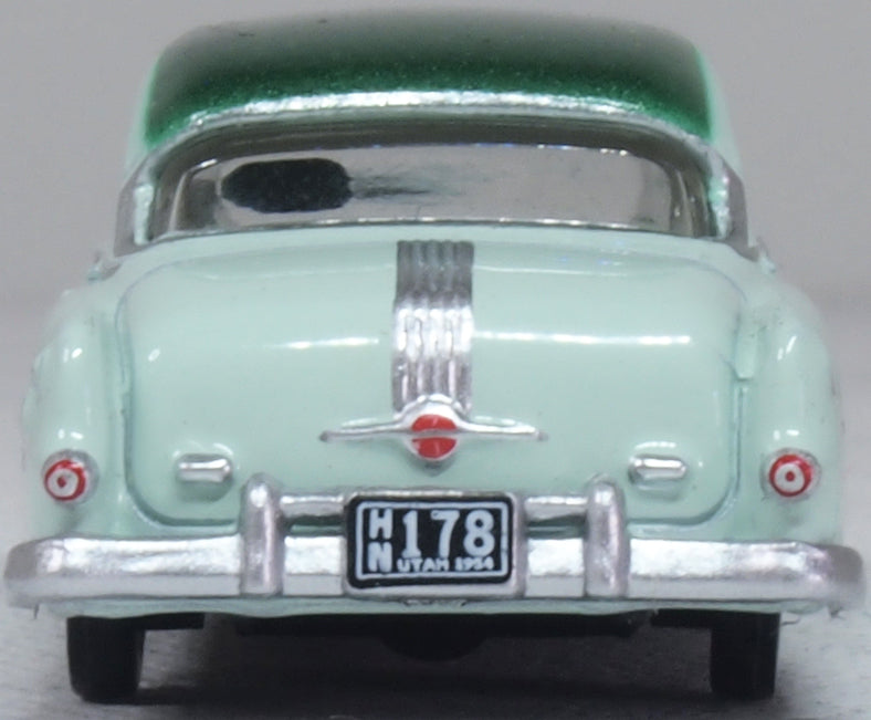 Oxford Diecast 87PC54005 1:87 1954-1965 Pontiac Chieftain 4-Door Sedan Diecast