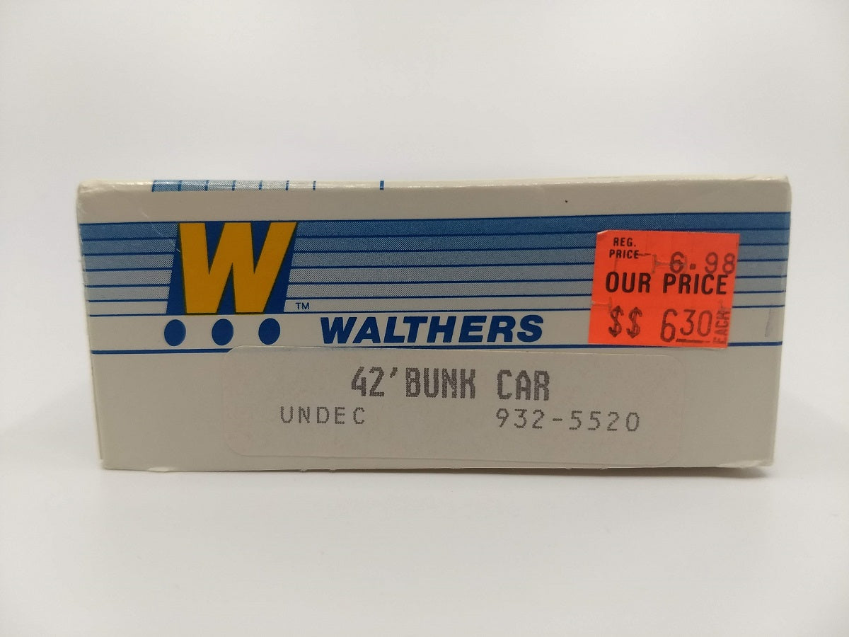 Walthers 932-5520 HO Undecorated 42' Bunk Car Kit