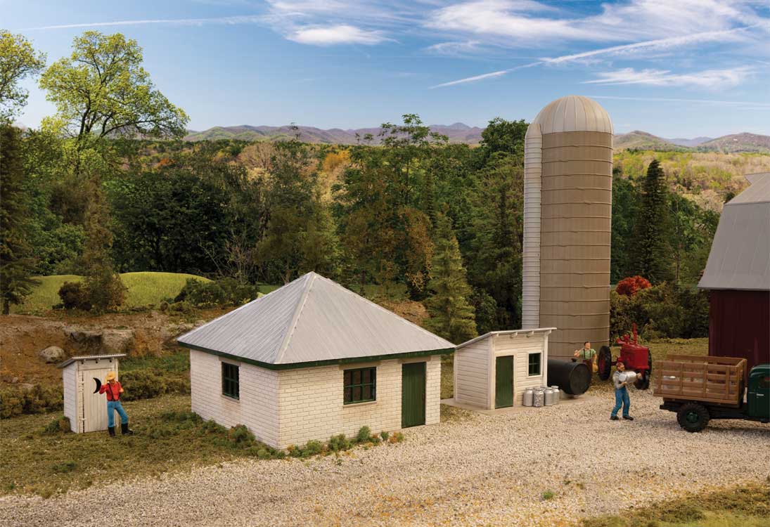 Walthers 933-3350 HO Farm House Details Milk House, Pumphouse, Outhouse Kit