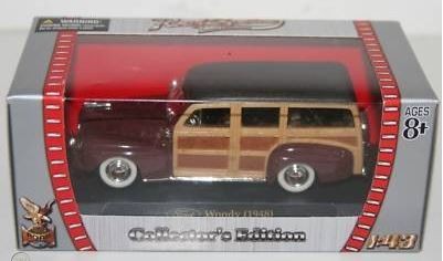 Road Signature 94243 1:43 Burgundy 1948 Ford Woody Wagon Collector's Edition
