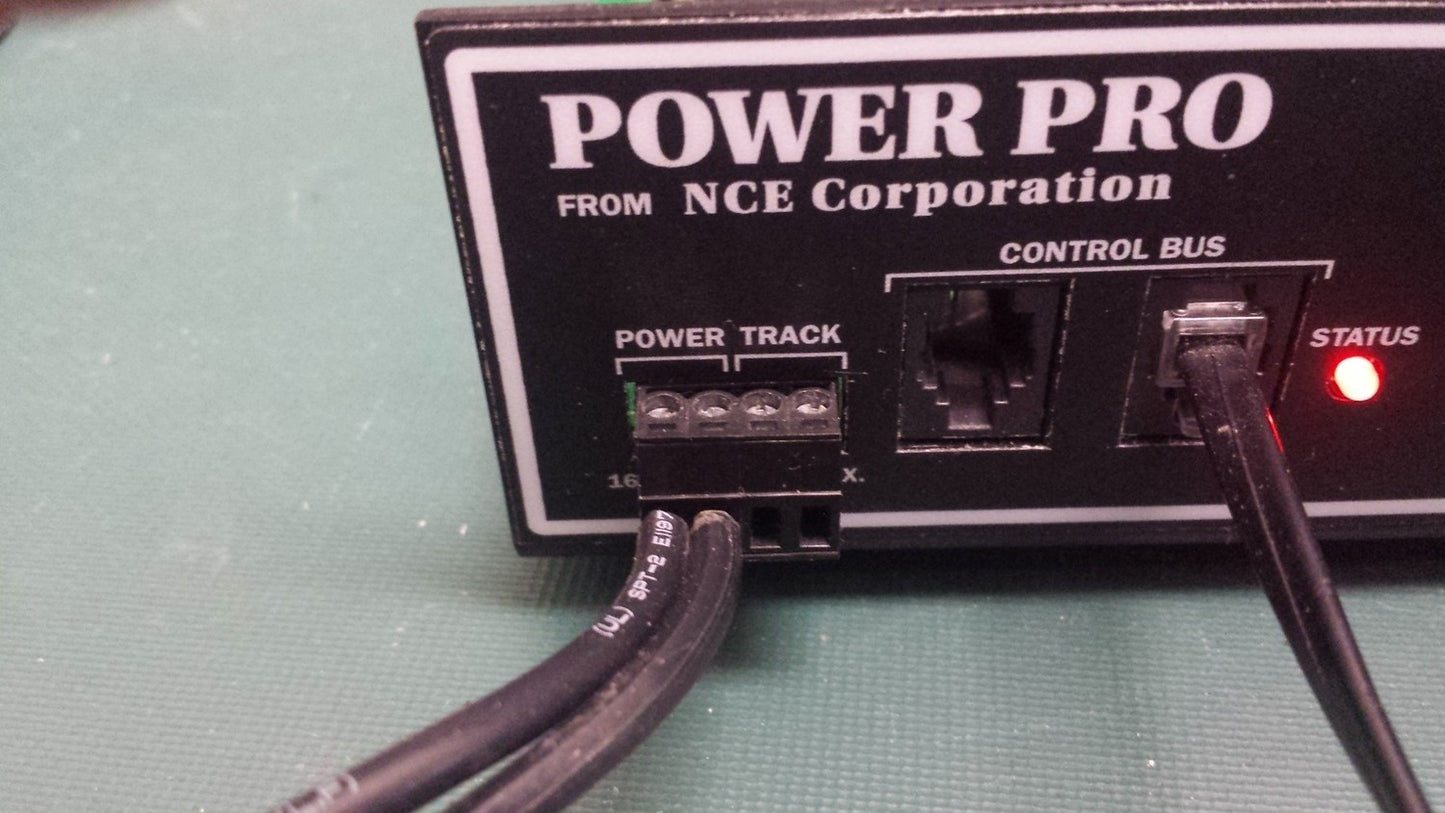 NCE Corporation 5240410 4 Pin Connector Plug
