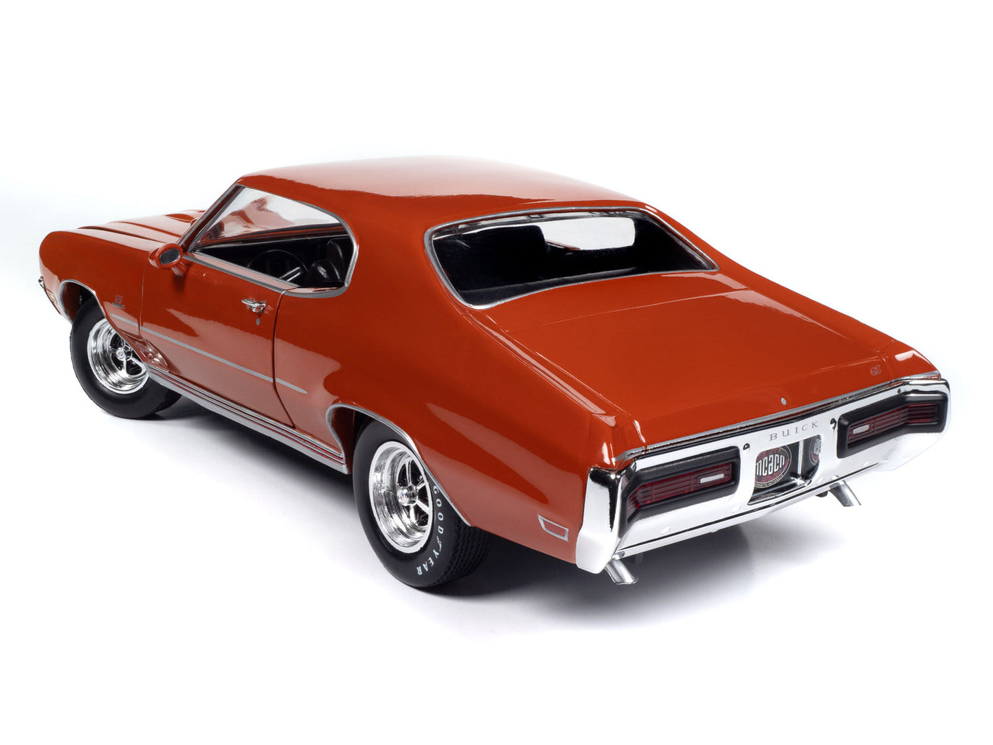 American Muscle 1327 1:18 1972 Buick GS Hardtop MCACN Diecast Model