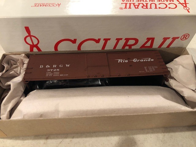 Accurail 4631 HO Scale Denver and Rio Grande Western USRA 40' Boxcar Kit #3728