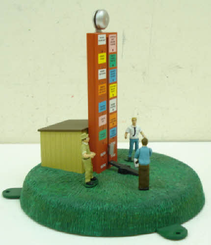 Lionel 6-24161 O Gauge Test-O-Strength Carnival Accessory LN/Box