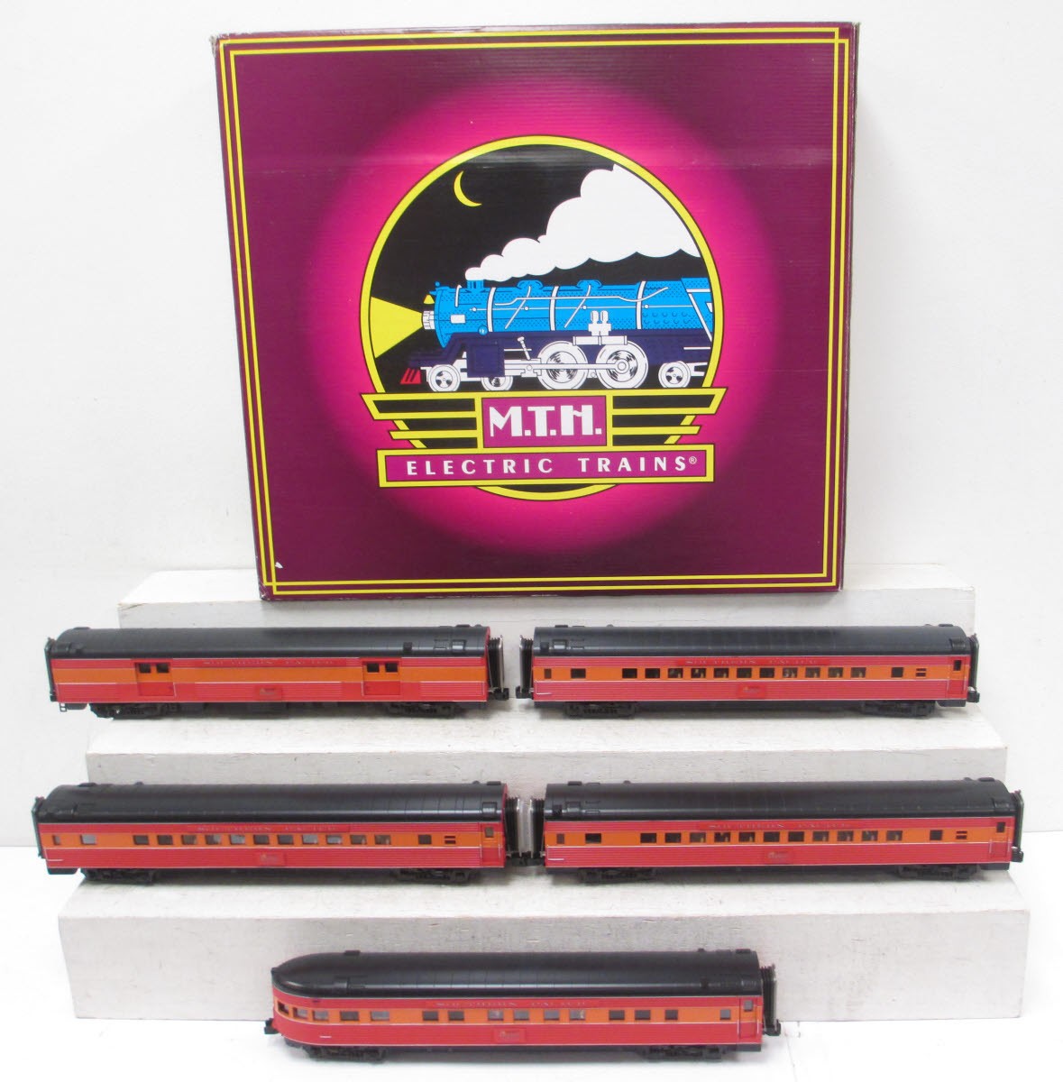 MTH 20-65216 O Southern Pacific 70' Streamlined Passenger Car Set (Set of 5)