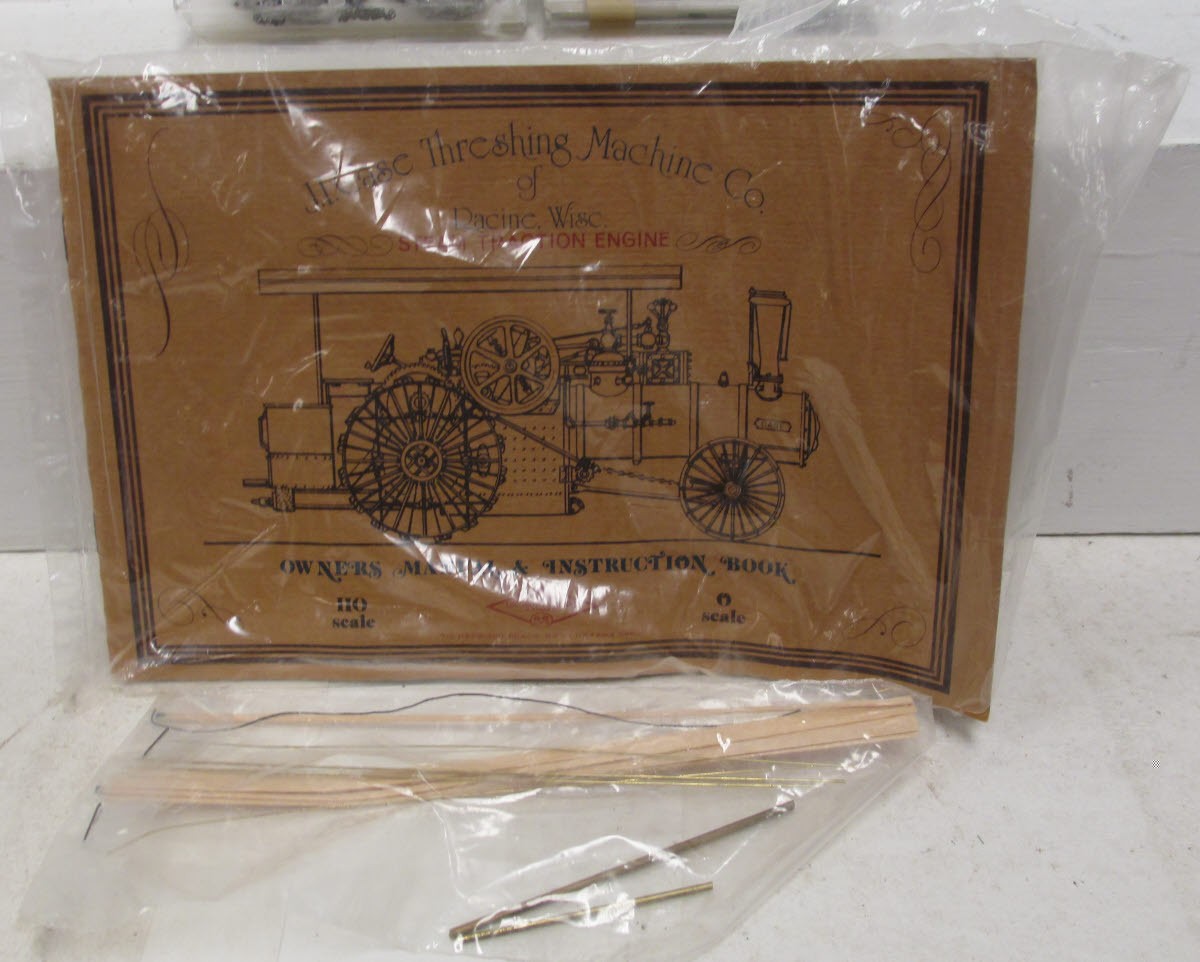 Scale Structures HO Scale J.I. Case Threshing Machine Co. Steam Traction Engine