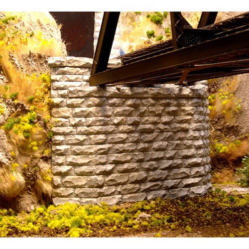 Chooch Enterprises 8460 HO Scale Single-Track Cut Stone Tapered Bridge Abutment