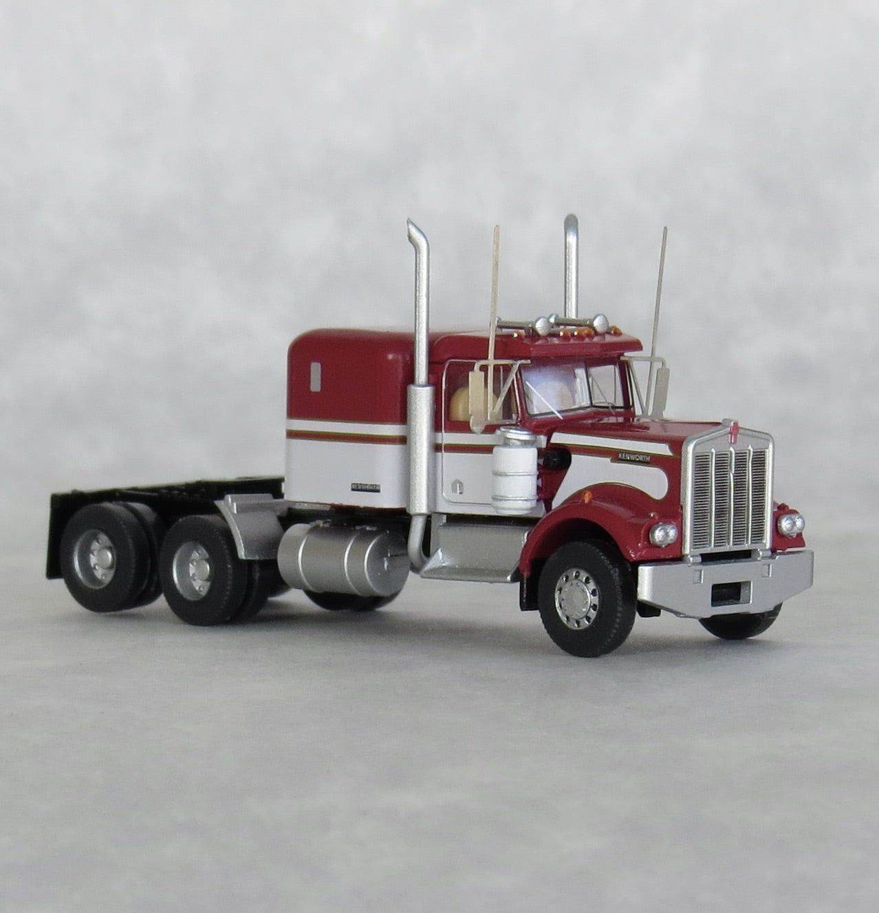 Trainworx Inc. 49042 N Seminole Burgundy & White Kenworth W900 VIT Tractor