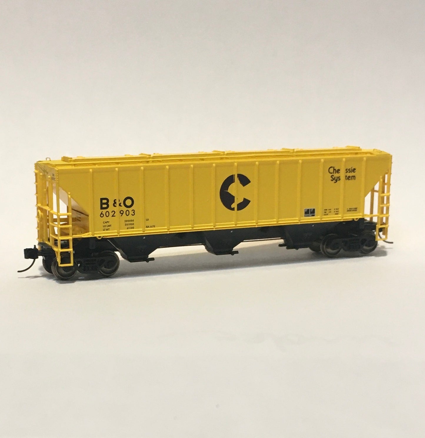 Trainworx Inc. 24430-05 N Chessie PS 4427 Covered Hopper #602922