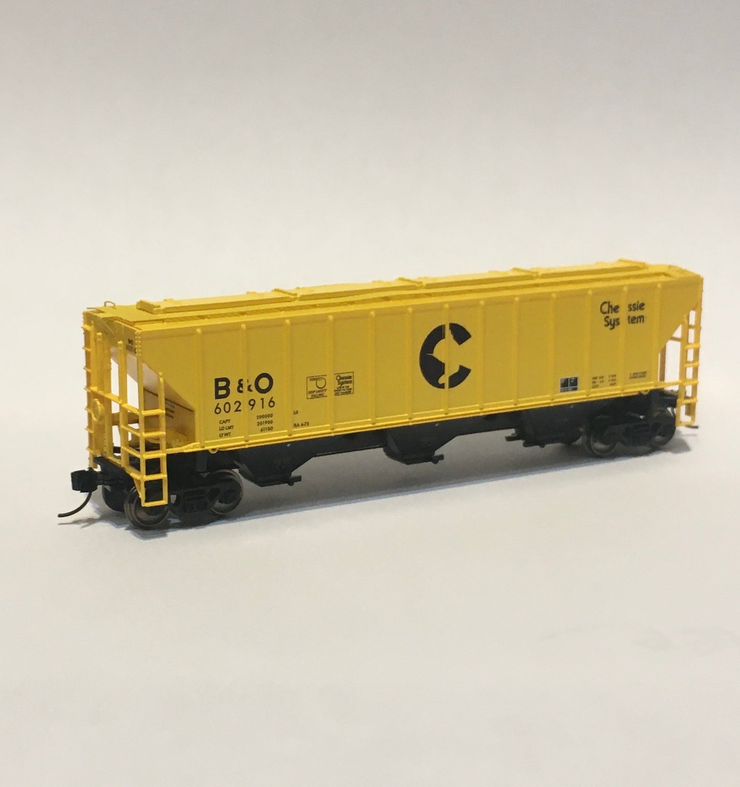 Trainworx Inc. 24430-04 N Chessie PS 4427 Covered Hopper #602916