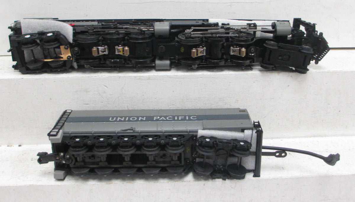 MTH 20-3168-1 Union Pacific 4-6-6-4 Challenger Steam Loco & Tender #3984 w/PS2.0 LN/Box