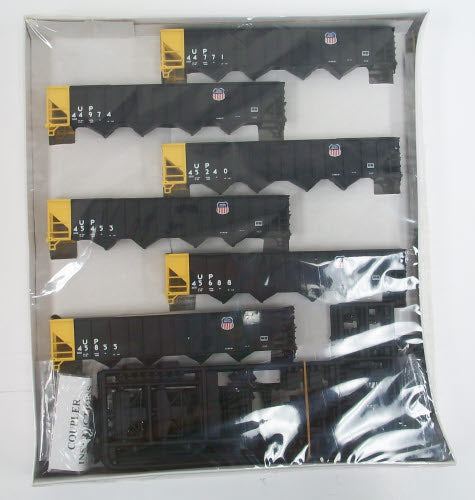 Walthers 932-4938 HO Union Pacific 100 Ton Quad Hopper Kit 6-Pack