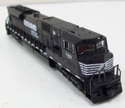 Kato 176-5505 N Scale Norfolk Southern SD-80 MAC Diesel Locomotive #7202 LN/Box